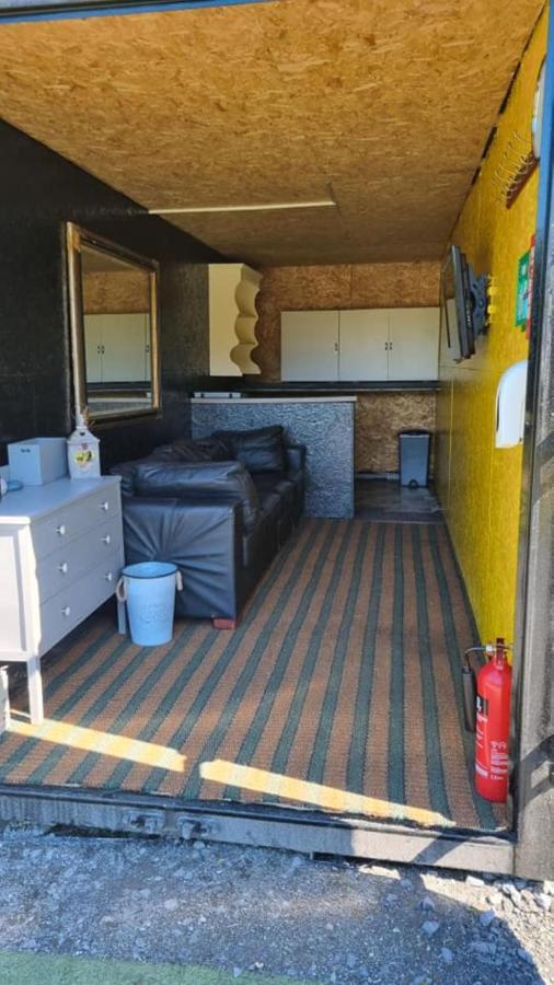 Route 47 Glamping Bell Tents Cross Hands Екстер'єр фото